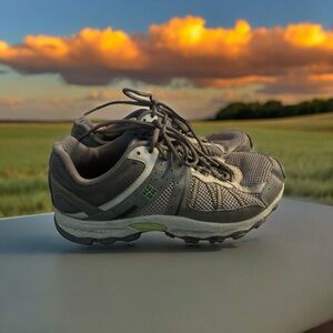 Columbia Switchback 2 Low Brown/Gray Hiking Shoes Womens Size 7.5